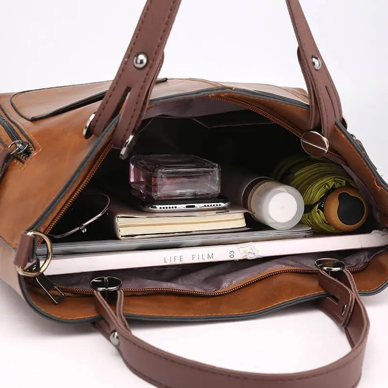 Elara - Elegantly Designed Handbag