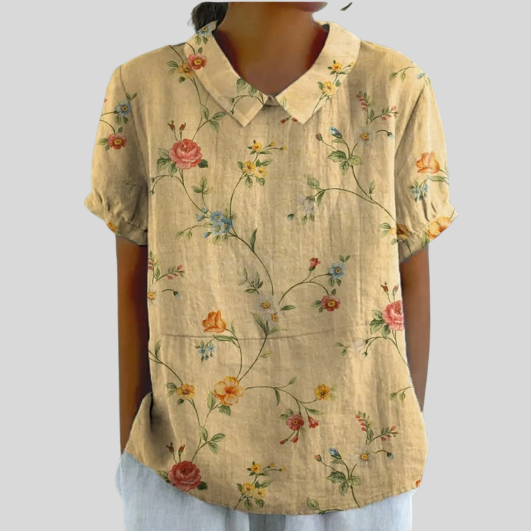 Elegant Floral Top in a Comfortable Fit
