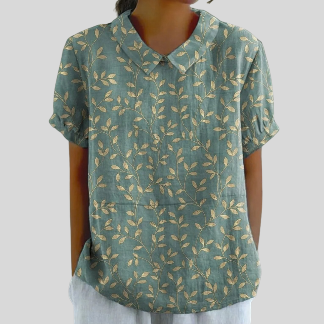 Elegant Floral Top in a Comfortable Fit