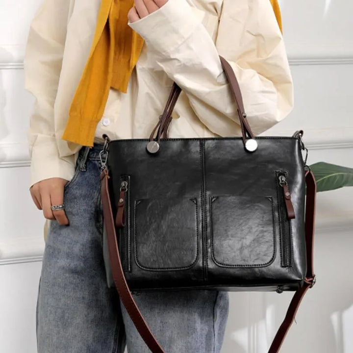 Elara - Elegantly Designed Handbag