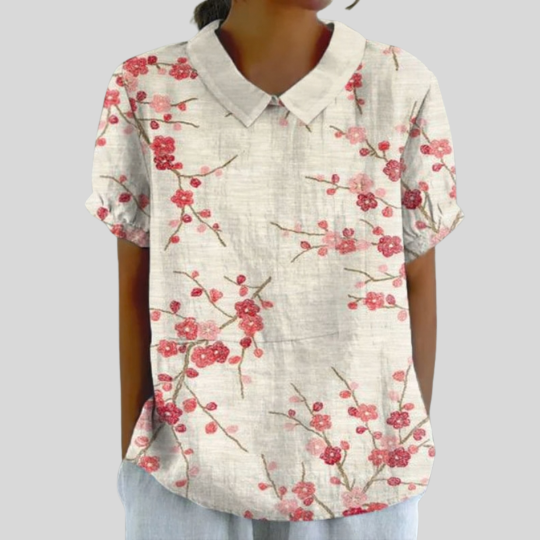 Chic Floral Top with Comfortable Fit