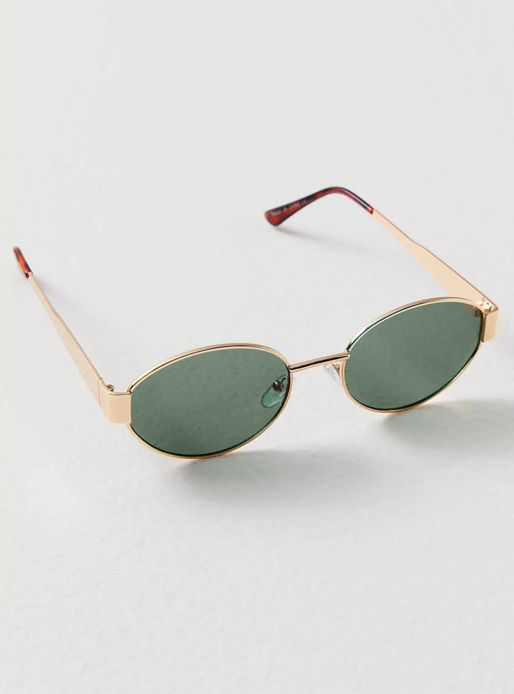 Zariyah | Chic Sunglasses