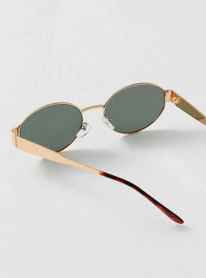 Zariyah | Chic Sunglasses