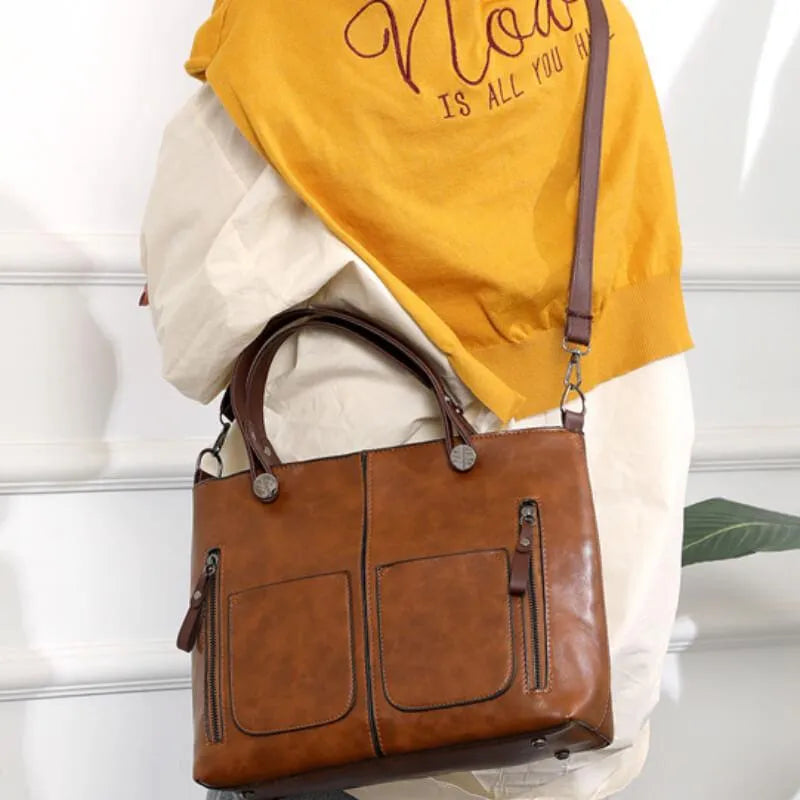 Elara - Elegantly Designed Handbag