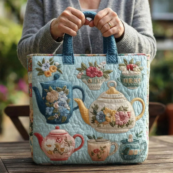 Floral Pattern Quilted Handbag