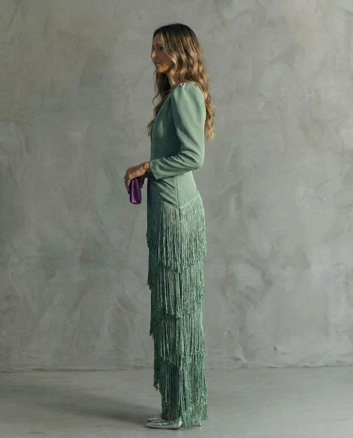 Clara – Elegant Fringed Dress