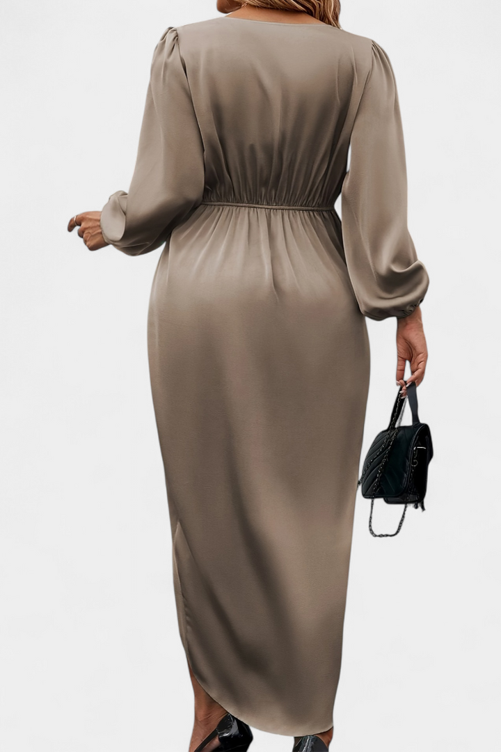 Andrea - Elegant Long Dress with V-Neck and Side Split