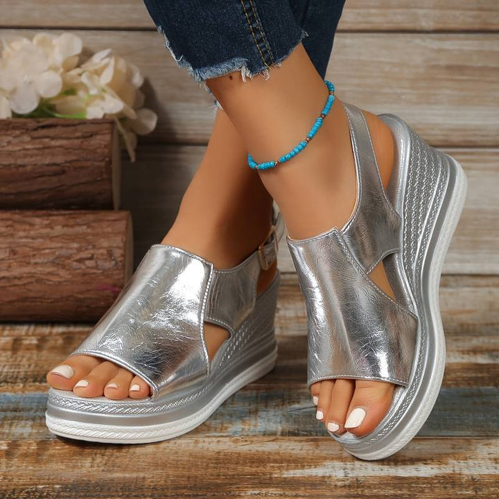 Baylie - Chic Metallic Sandals