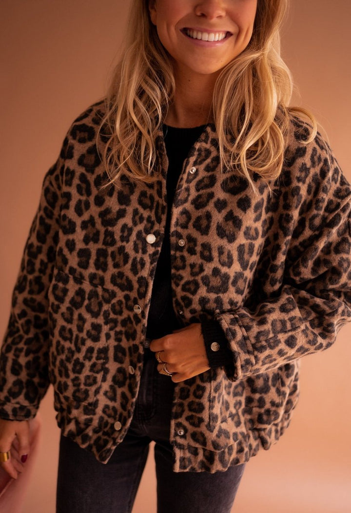 Linda | Oversized Leopard Print Jacket