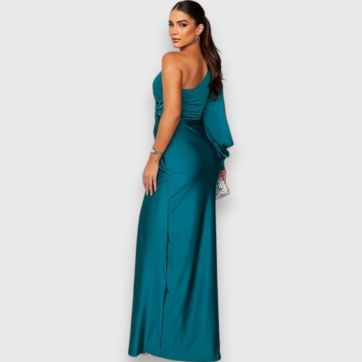 Vera – Elegant Modern Dress for Any Occasion